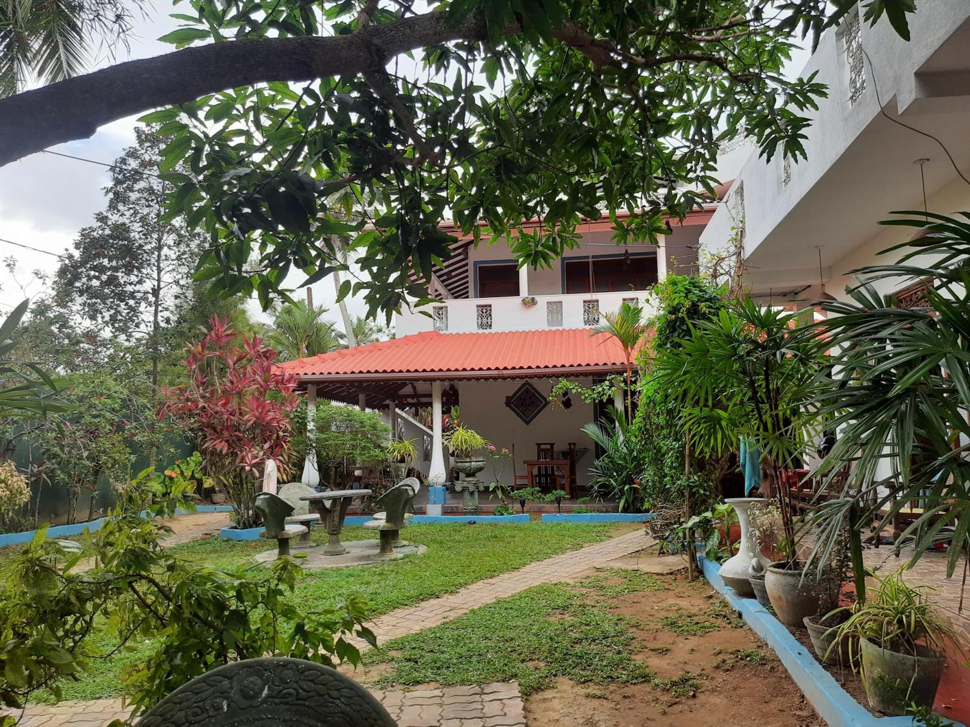 Guest House Basilea Берувала Екстер'єр фото